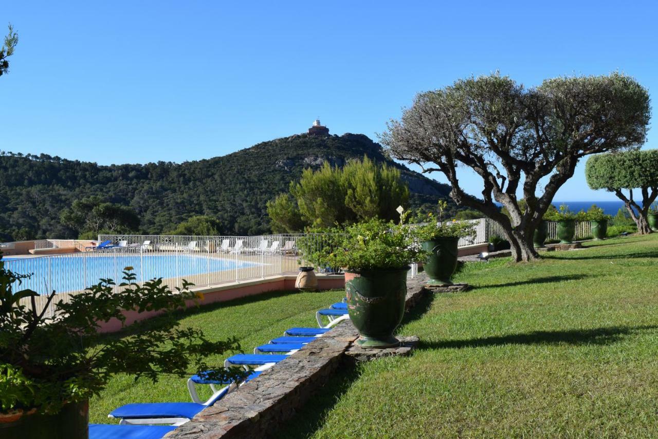 Villa Le Hameau - Cap Esterel Saint-Raphaël Eksteriør billede